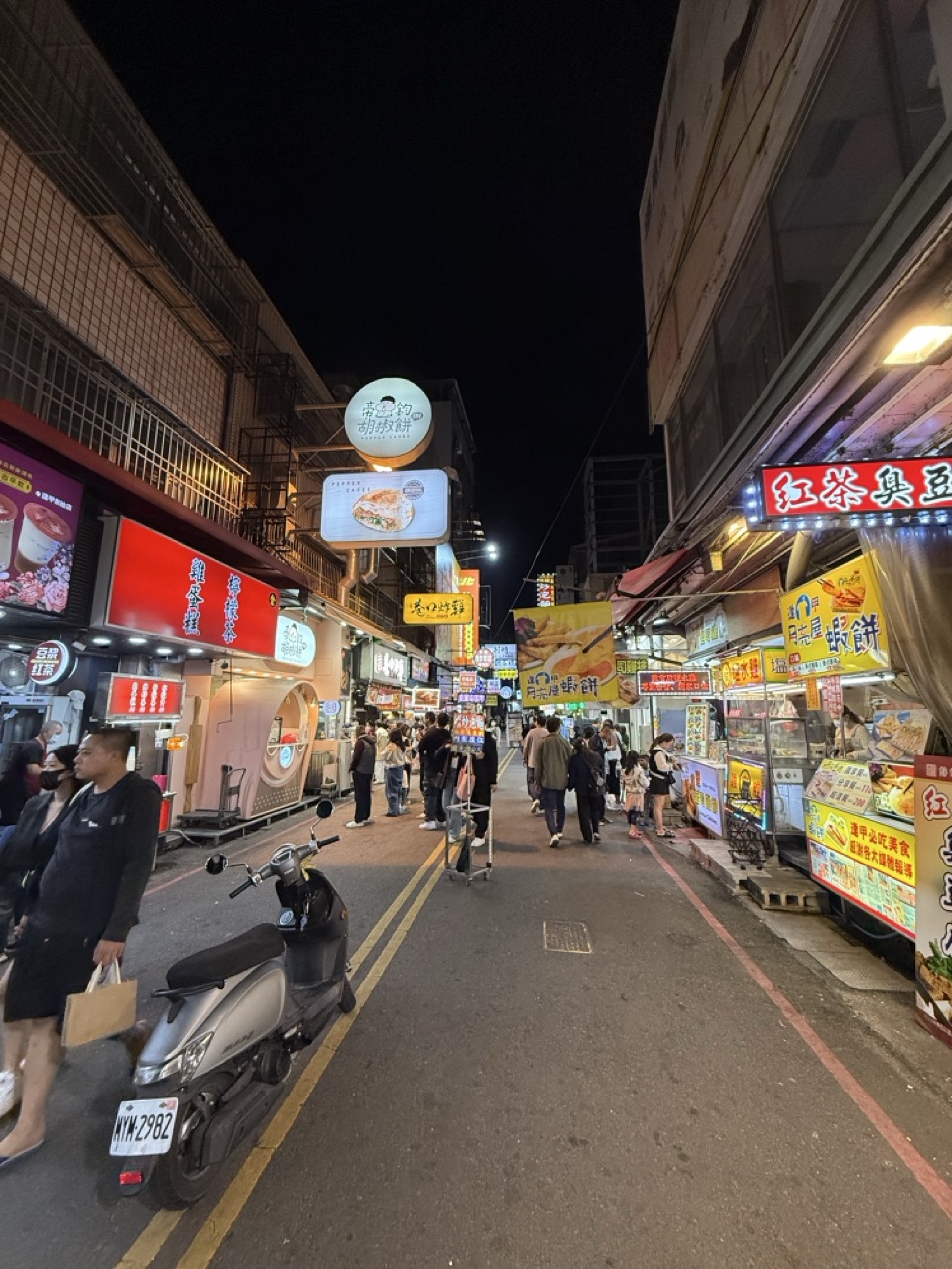Night-Market-2